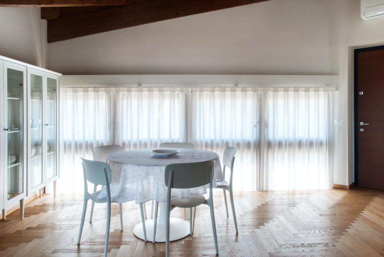 Mincio Apartment - Residenza Puoti Peschiera del Garda Luaran gambar