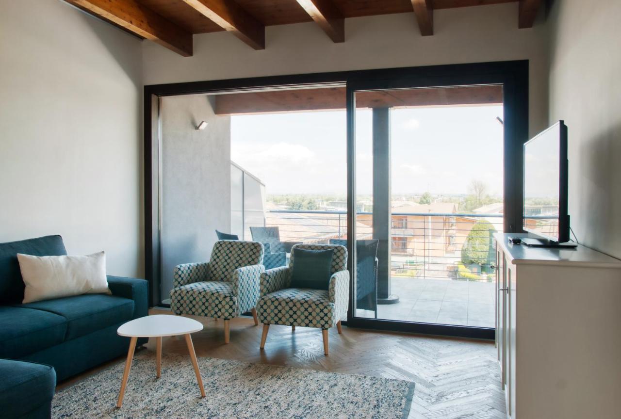 Mincio Apartment - Residenza Puoti Peschiera del Garda Luaran gambar